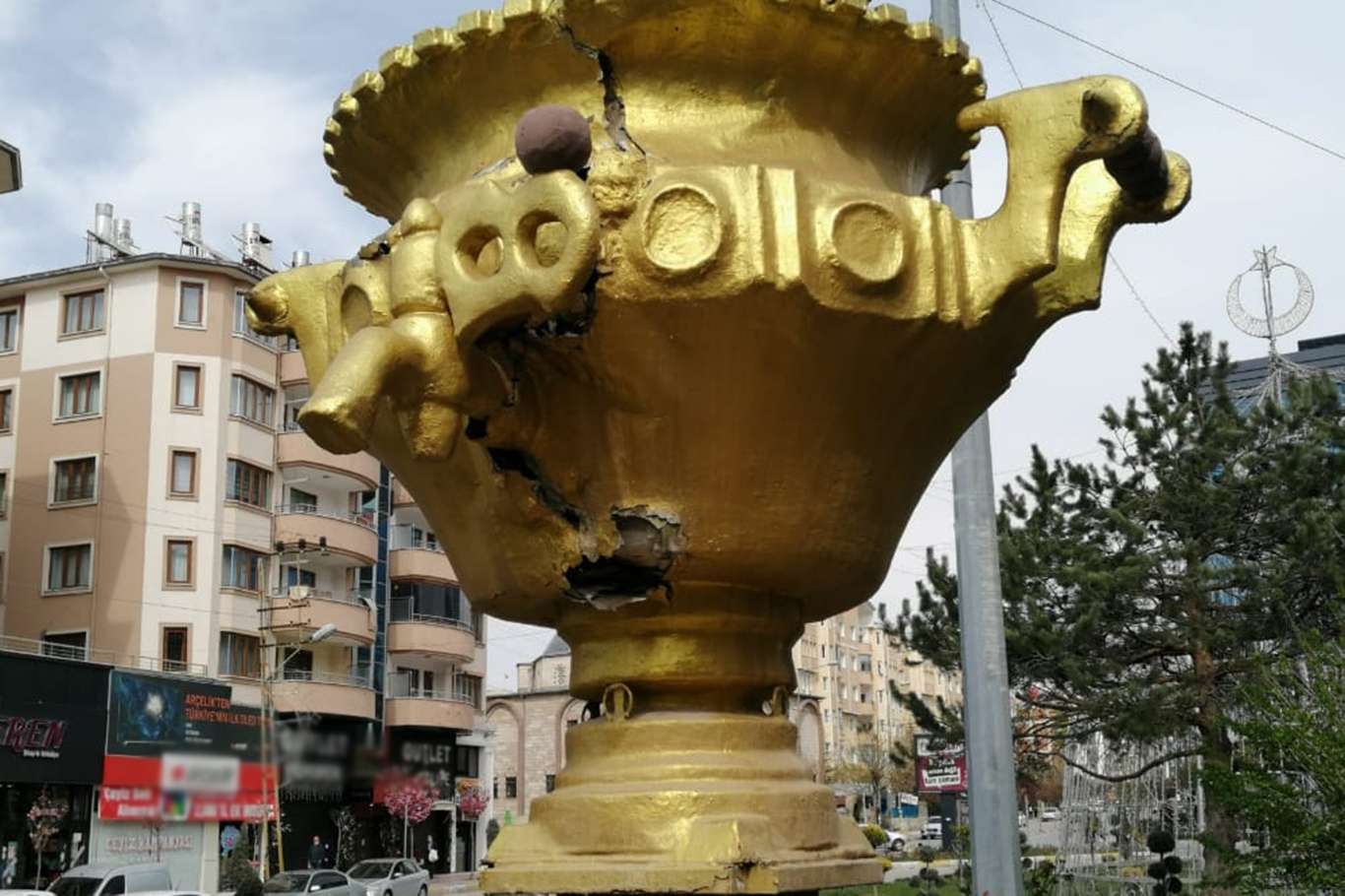 Van'ın simgelerinden olan "Semaver" figürü yenileniyor
